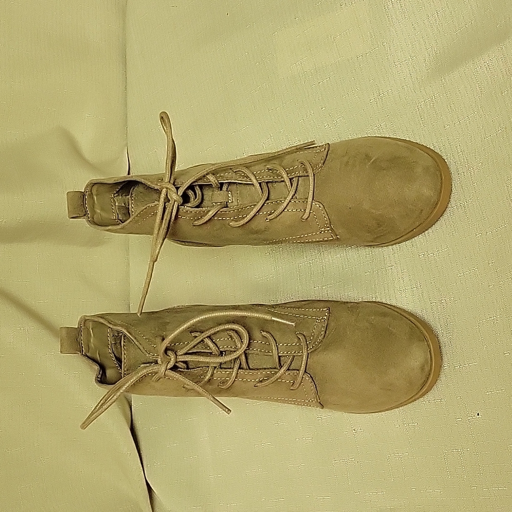 NWOT wedge heel lace up ankle booties